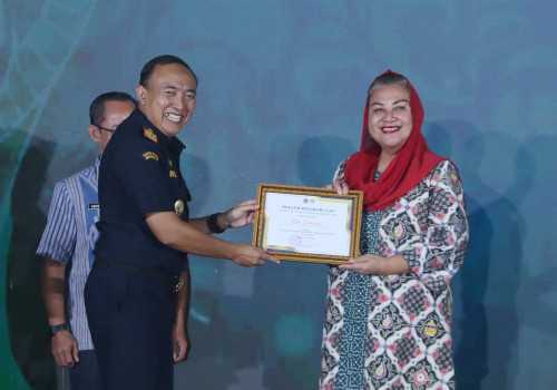 Pemkot Semarang Raih Predikat Terbaik Pengelolaan DBHCHT se-Jateng