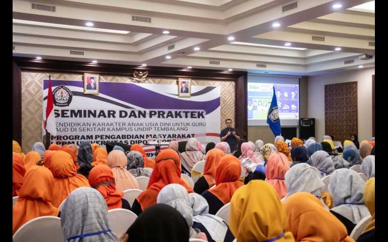 Peduli PAUD, Undip Melatih Guru Dalam Program Pengembangan Diri