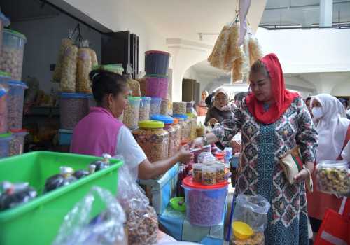 Di Bawah Kepemimpinan Mbak Ita, Laju Pertumbuhan Ekonomi Kota Semarang Melaju Pesat