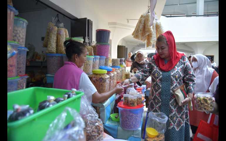 Di Bawah Kepemimpinan Mbak Ita, Laju Pertumbuhan Ekonomi Kota Semarang Melaju Pesat