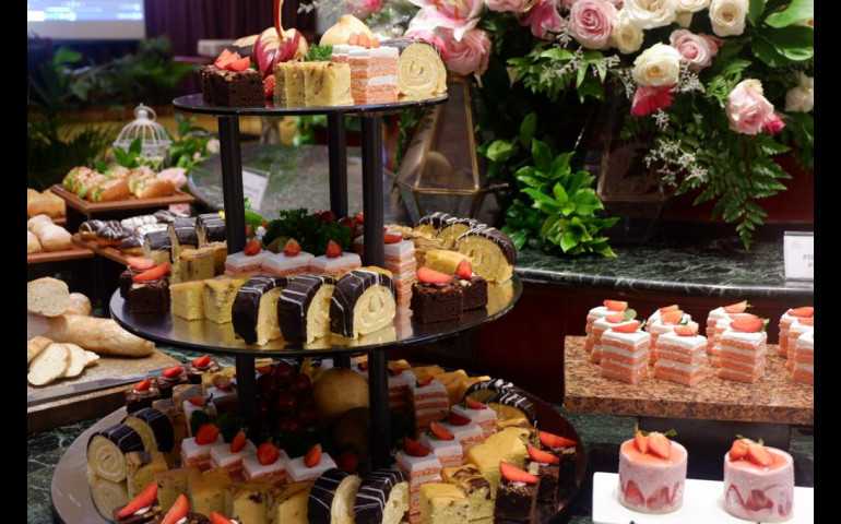 Sambut Bulan Puasa, Grand Candi Hotel Semarang Hadirkan Iftar Picnic dan Promo Kamar