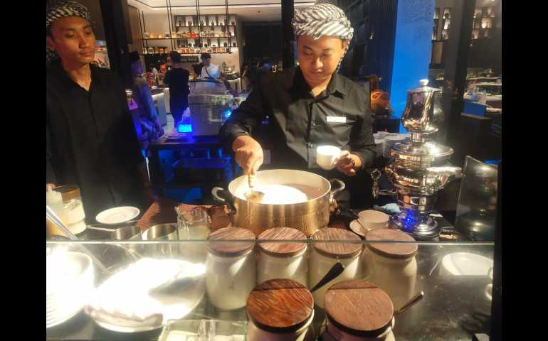 Sambut Bulan Ramadhan, Padma Hotel Semarang Sajikan Hidangan Klasik Timur Tengah!