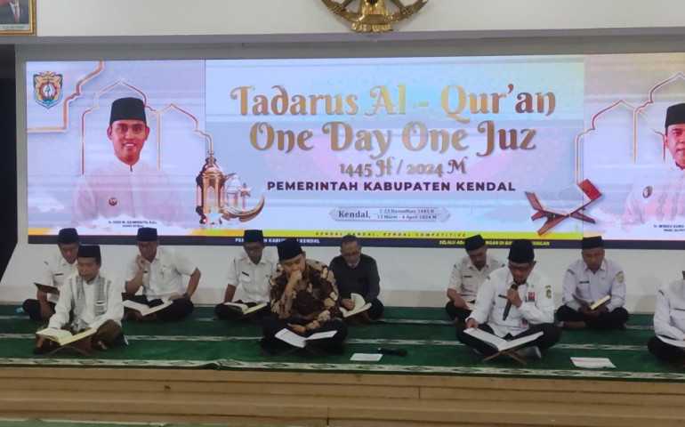 Bupati Kendal Dico M Ganinduto Minta Kepada OPD Selama Ramadhan One Day One Juz