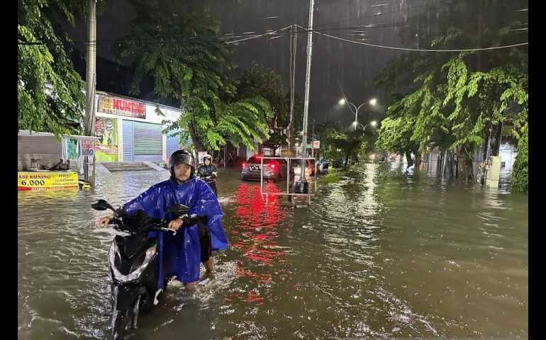 BNPB Pastikan Penanganan Dampak Banjir di Semarang Cepat dan Tepat