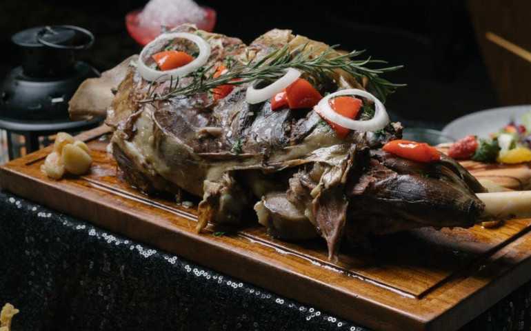 Berbuka Puasa di Awann Sewu Boutique Hotel & Suite Semarang,  Paduan Hidangan Timur Tengah dan Nusantara