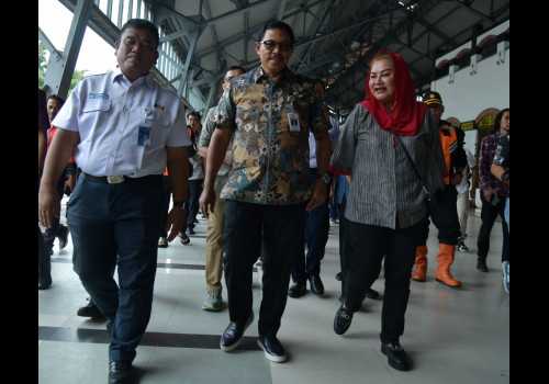 Banjir di Sejumlah Titik di Kota Semarang Mulai Surut, Mbak Ita Minta Semua Pihak Tetap Siaga