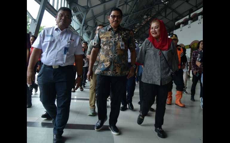 Banjir di Sejumlah Titik di Kota Semarang Mulai Surut, Mbak Ita Minta Semua Pihak Tetap Siaga