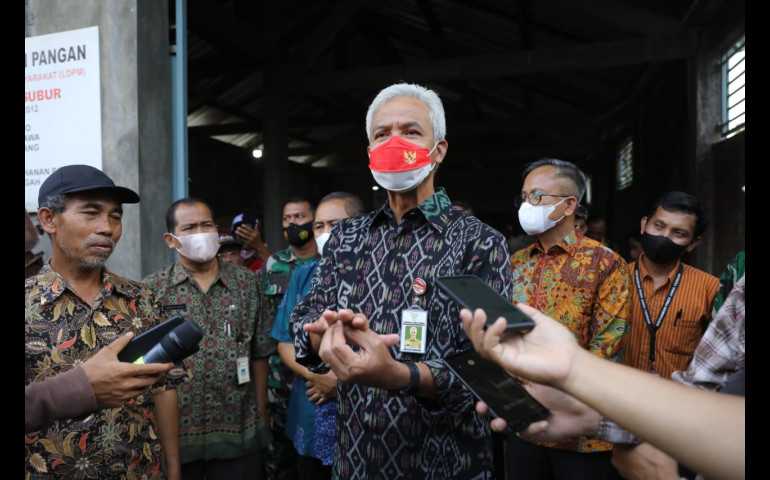 Menuntaskan Kemiskinan, Ganjar Bangun 28 Rumah Warga Desa Ngepanrejo