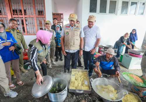 Pj Gubernur Jawa Tengah, Nana Sudjana Tinjau Lokasi Banjir di Grobogan