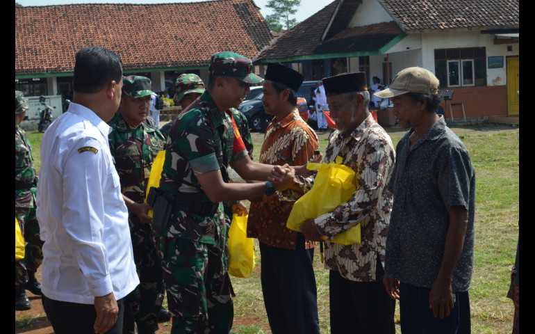Percepatan Pembangunan lewat TMMD Sengkuyung, Kodim Kendal Merealisasikan Jalan Beton di Desa Kertosari