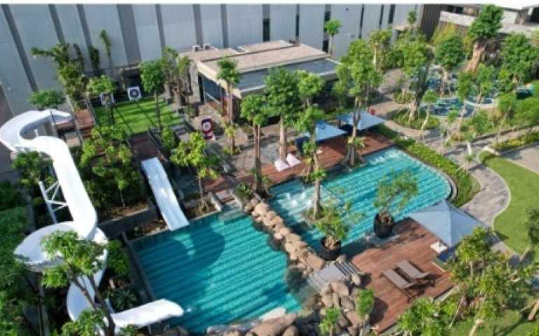 Padma Hotel Semarang Hadirkan Pengalaman Akuatik Super Eksklusif