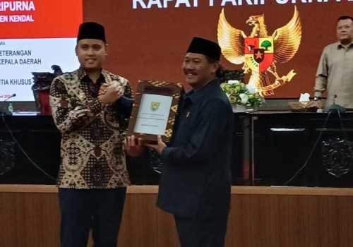 DPRD Kabupaten Kendal Gelar Rapat Paripurna Agenda Penyerahan Buku LKPJ TA 2023