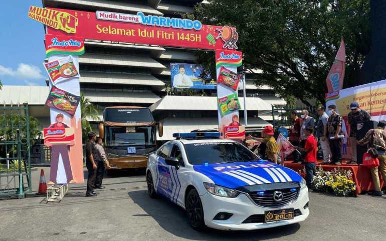 Ribuan Pedagang Warmindo Ikuti Mudik Gratis Indofood