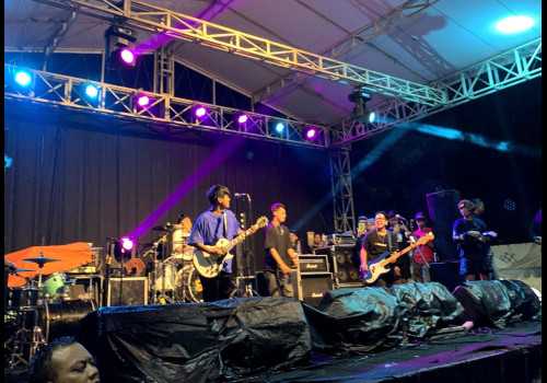 Rebellion Rose, Stand Here Slone dan Karna Mereka Ramaikan Indie Clothing Market 2024 Semarang