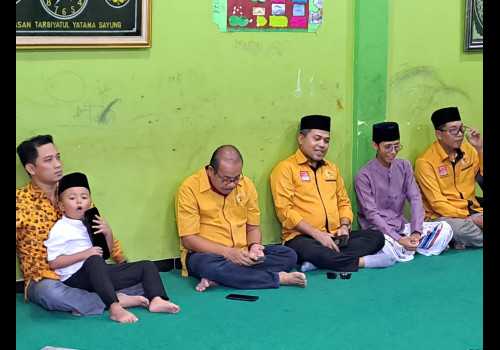 DPD Ormas MKGR Jateng Gelar Safari Ramadhan, Ferry Wawan Cahyono Berikan Dukungan kepada Anak Yatim