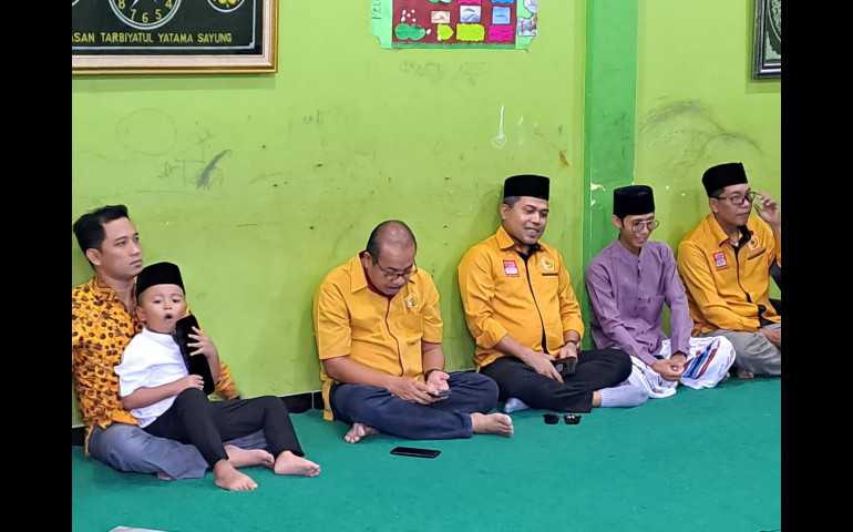 DPD Ormas MKGR Jateng Gelar Safari Ramadhan, Ferry Wawan Cahyono Berikan Dukungan kepada Anak Yatim