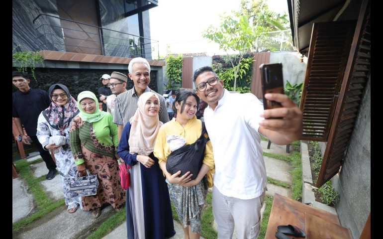 Ribuan Warga Ramaikan Open House Ganjar di Jogja