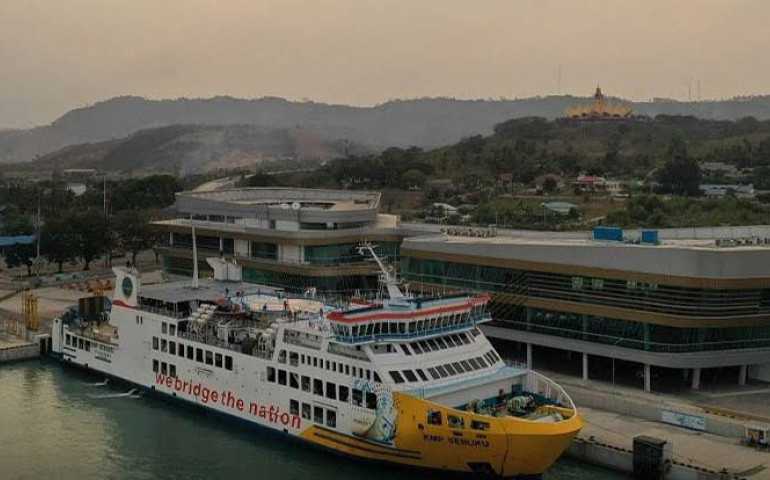 Penumpukan Kendaraan Diimbau Tidak Terburu Masuk Lingkungan Pelabuhan
