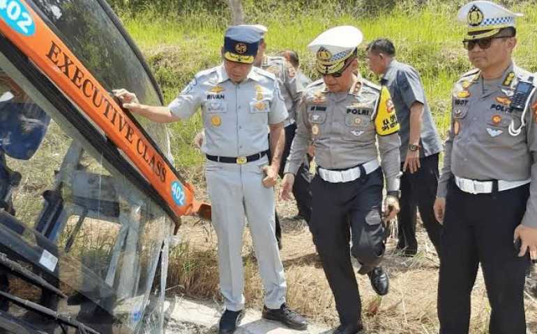Polisi Tetapkan Sopir Bus Rosalia Tersangka Kecelakaan di Tol Batang-Semarang