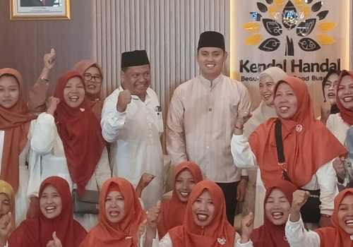 Momen Idul Fitri 1445 H, Bupati Kendal Gelar Open House