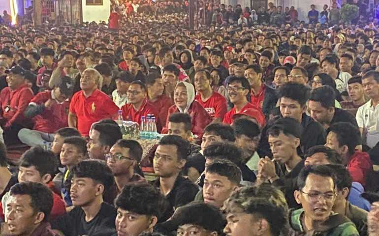 Ribuan Warga Sambut Euforia Lolosnya Timnas di Piala Asia U-23 di Balai Kota Semarang