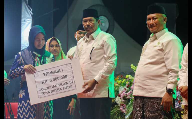 Senangnya Tunanetra dari Semarang ini, Berhasil Raih Juara MTQ Jateng di Pati