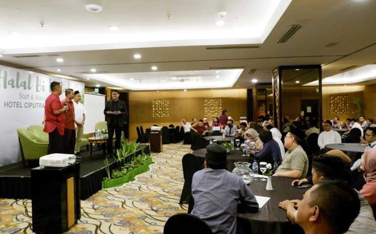 Jalin Silaturahmi Bersama Karyawan Hotel Ciputra Semarang Lewat Halal Bihalal