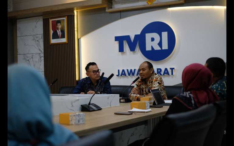 PLN dan TVRI Jawa Barat Sinergi Edukasi Energi melalui Kegiatan Media Visit