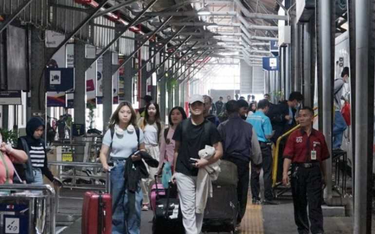 KAI Daop 4 Semarang Siapkan 86 Ribu Tempat Duduk Kereta Api Selama Long Weekend Libur Kenaikan Yesus Kristus