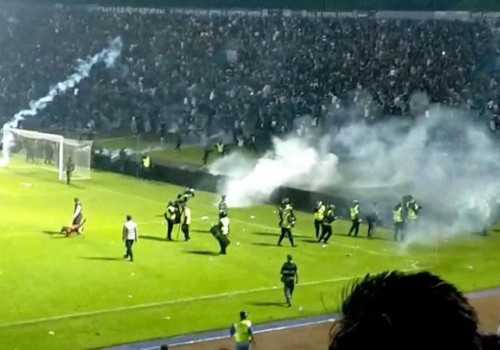 Rhenald Kasali: Indosiar Minta Laga Arema VS Persebaya Digelar Malam Hari.