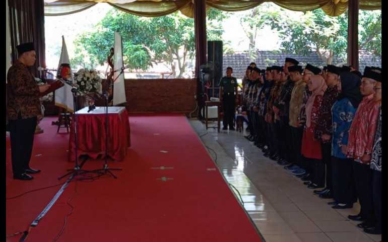100 Petugas PPK dilantik, Bupati Kendal Harap dapat Menjalankan Tugas dengan Jujur dan Adil