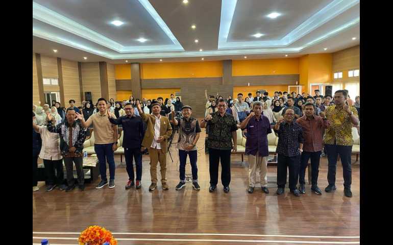 FISIP UNDIP Gelar Kuliah Umum Bersama Ketua Komisi ll DPR RI Ahmad Doli Kurnia Tandjung