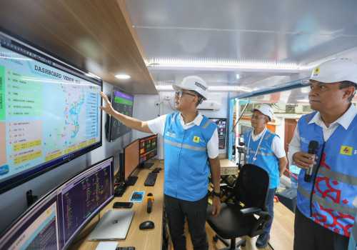 Dirut PLN Tinjau Posko Utama Kelistrikan KTT WWF, Pastikan Seluruh Sistem Kelistrikan di Bali Andal