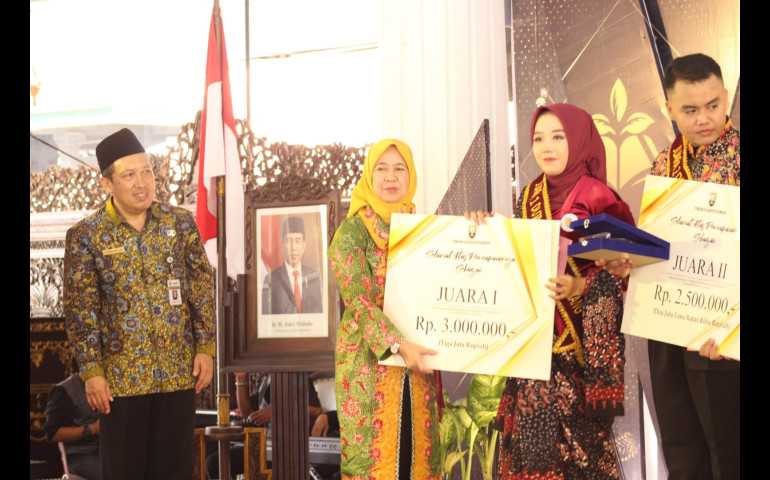 Siap Cerdaskan Masyarakat, Rembang Miliki Enam Duta Literasi