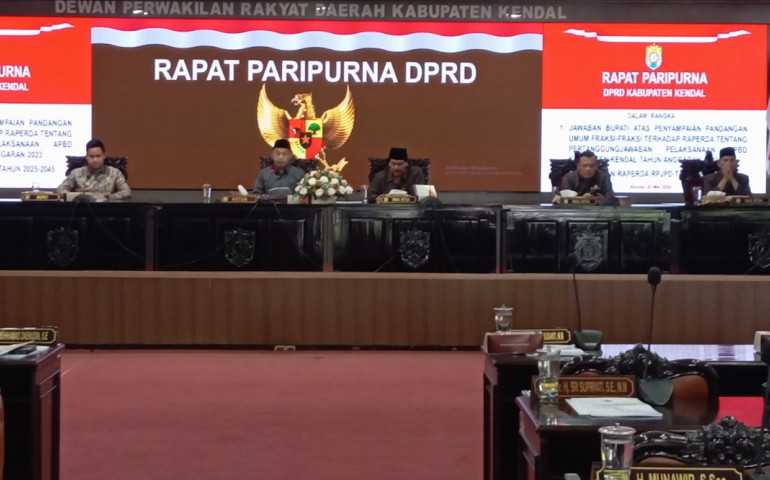 Gelar Rapat Paripurna, Ketua DPRD Kendal Minta Pansus II Segera Bahas RPJD