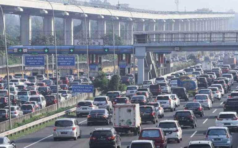 483.795 Kendaraan Tinggalkan Jabotabek saat Libur Hari Raya Waisak