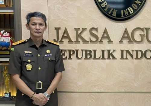 Jaksa Agung Lantik Dr. Emilwan Ridwan ; Sosok Berprestasi yang Kini Menjabat Kepala Pusat Pemulihan Aset Kejagung