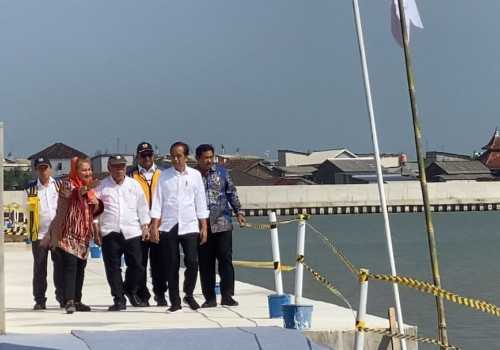 Presiden Jokowi Sebut Proyek Penanganan Banjir & Rob di Tambaklorok Bisa Jadi Contoh untuk Daetah Lain