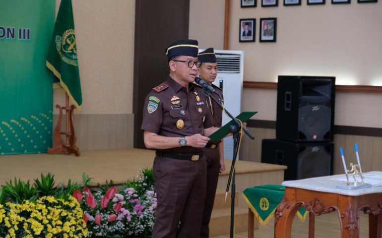 Lantik Asisten dan 11 Kajari, Kajati Ponco : Kejati Jateng Semakin Kuat dan Mampu Wujudkan Penegakan Hukum Adil, Humanis, dan Terpercaya