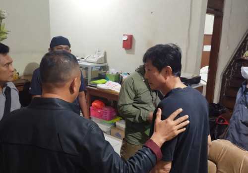 Tim Intelijen Kejagung dan Kejati Jatim Tangkap Buronan Limantoro Santoso