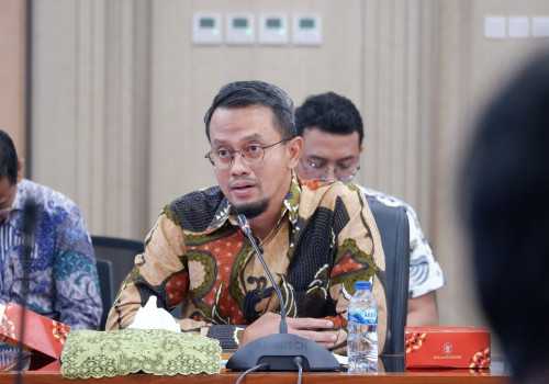 Direktur PPS Kejagung Hadiri Entry Meeting dan Penandatanganan Pakta Integritas untuk Proyek Pengadaan Minyak Mentah Import