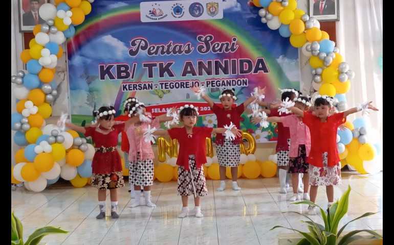 TK Annida Kendal Gelar Pelepasan Siswa dengan Menampilkan Pentas Seni