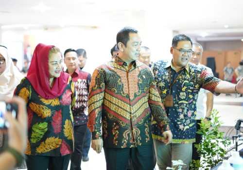 Hendi Apresiasi Kinerja Walikota Semarang dalam Pengelolaan Barang dan Jasa di Pemkot Semarang