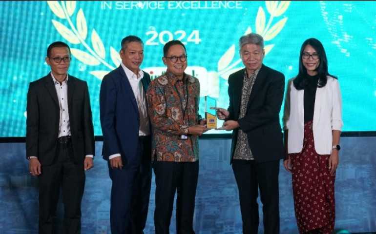 Buktikan Kualitas Pelayanan, Bank Jateng Borong 4 Penghargaan di Ajang 21st Infobank Banking Service Excellence 2024