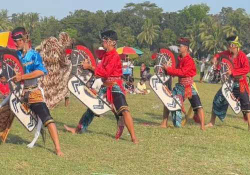 Kesenian Embeg Hidupkan Perayaan Tahun Baru Islam di Kebumen