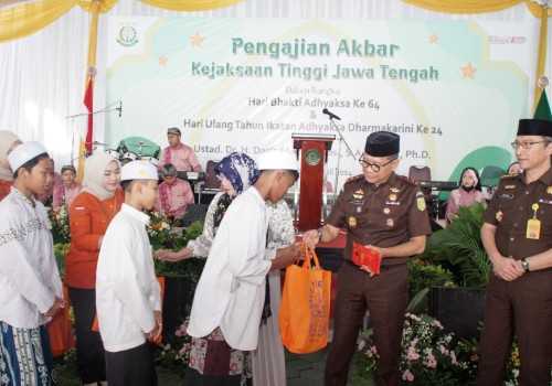 Kejaksaan Tinggi Jawa Tengah Rayakan HBA Ke-64 dengan Pengajian dan Santunan Anak Yatim