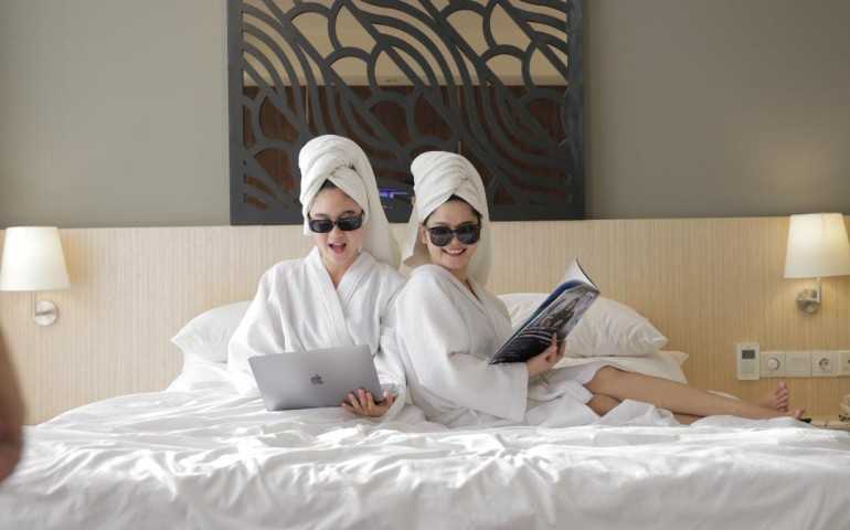 Penawaran Terbaik dari Hotel GranDhika Pemuda Semarang dalam Perayaan 6 Tahun PT Adhi Commuter Properti Tbk