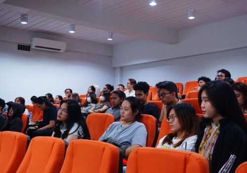 Gelar Diskusi Ilmu Komunikasi SCU, Bahas Kaum Marjinal di Mata Negara dan Gereja Katolik