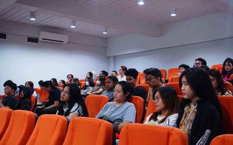 Gelar Diskusi Ilmu Komunikasi SCU, Bahas Kaum Marjinal di Mata Negara dan Gereja Katolik