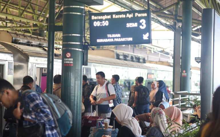 Lebih 500 Ribu Penumpang Berangkat dari Wilayah Daop 1 Jakarta Selama Periode Liburan Sekolah Semester Ganjil 2024